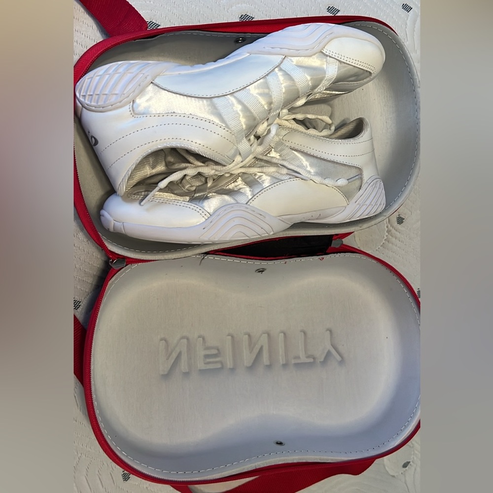 nfinity cheer shoes